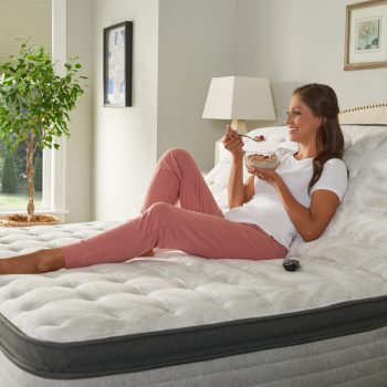 Sealy_National1_21SE-PPS3_EPT_Spring_Posturepedic_Queen_Photography_Lifestyle_Nov2020