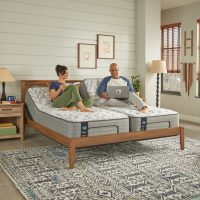 Sealy_National1_21SE-PPS4_TT_Spring_Posturepedic_SplitKing_EASE_Photography_Lifestyle30450 (1)