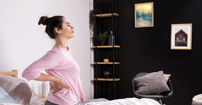 fitness-woman-waking-up-morning